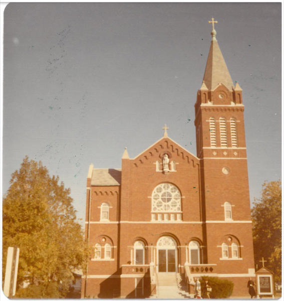 Staunton, Saint Michael the Archangel exterior 1974